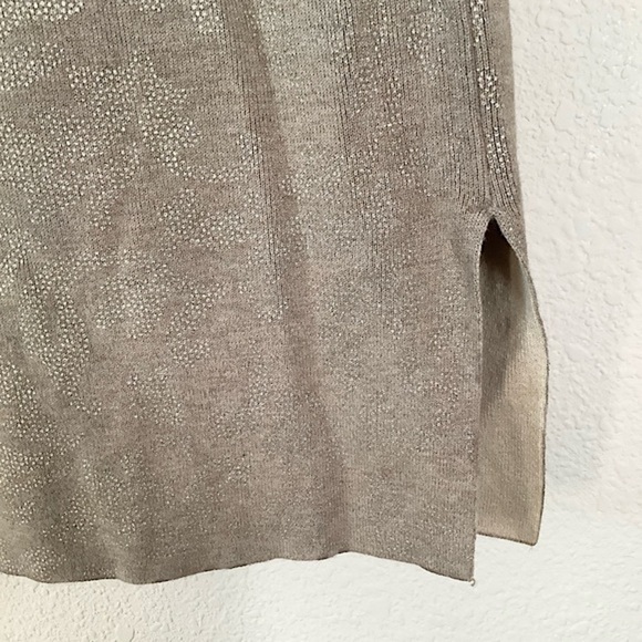 CHICO’S Reversible Cardigan Long Sweater Vest Taupe Tan Damask Travel Office XL - Picture 5 of 9